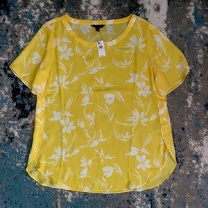 NWT Banana Republic Blouse Large Sunshine Yellow with White Flowers